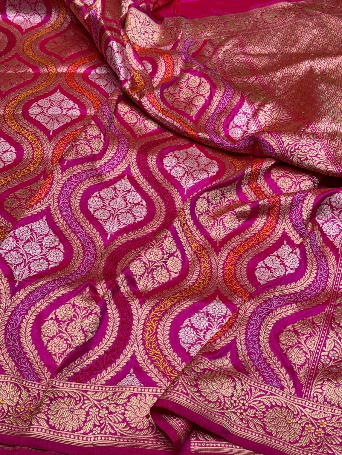 Rani Pink Handwoven Pure Banarasi Silk Saree