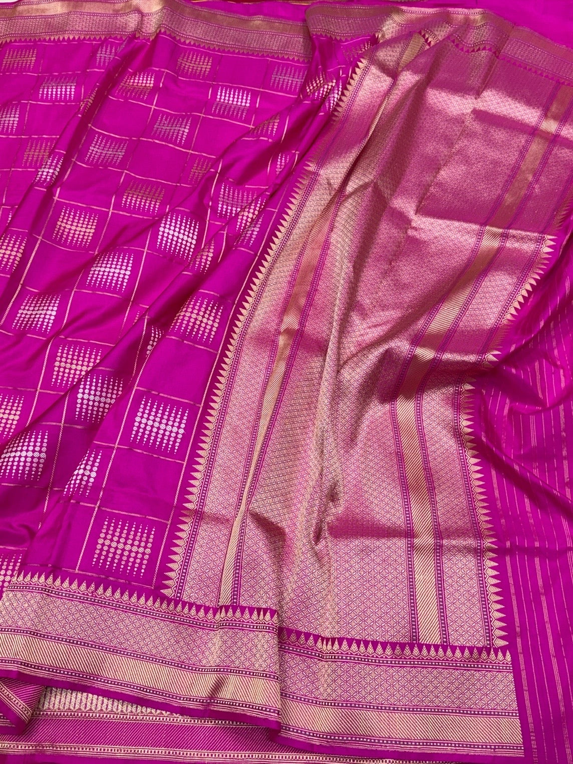 Rani Pink Handwoven Pure Banarasi Silk Saree – Kadwa Weave in 100% Katan Mulberry Silk
