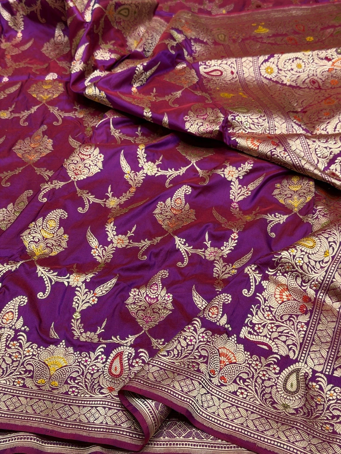 Magenta Handwoven Pure Banarasi Katan Silk Saree