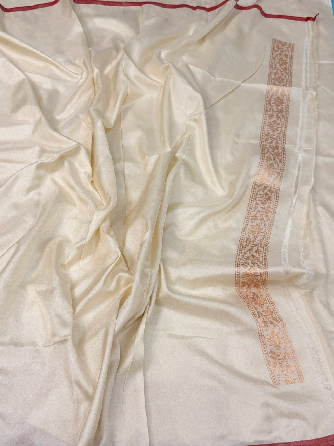 Ivory Ektara Handwoven Pure Silk Banarasi Saree
