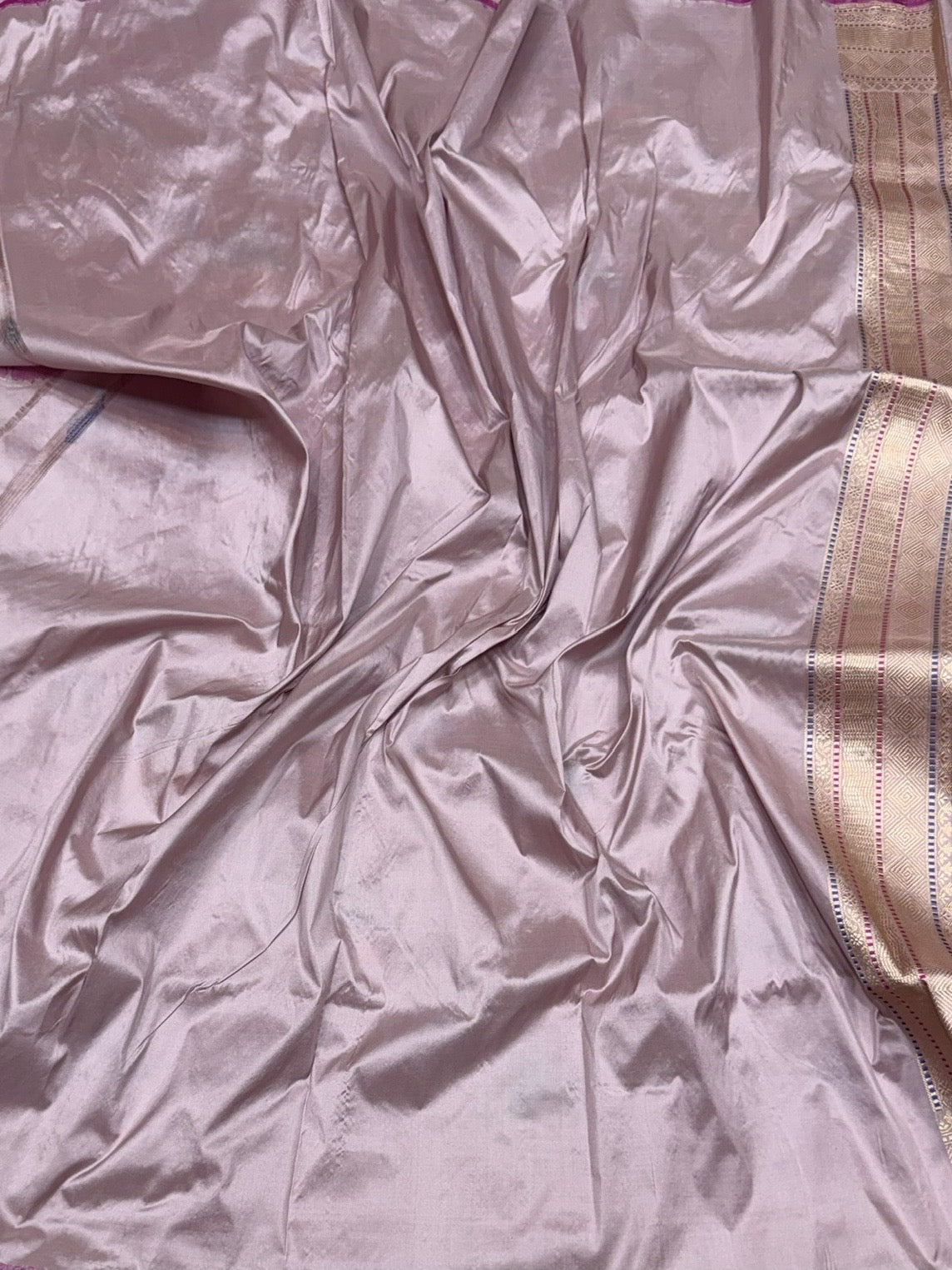 Mauve Handwoven Pure Banarasi Silk Saree