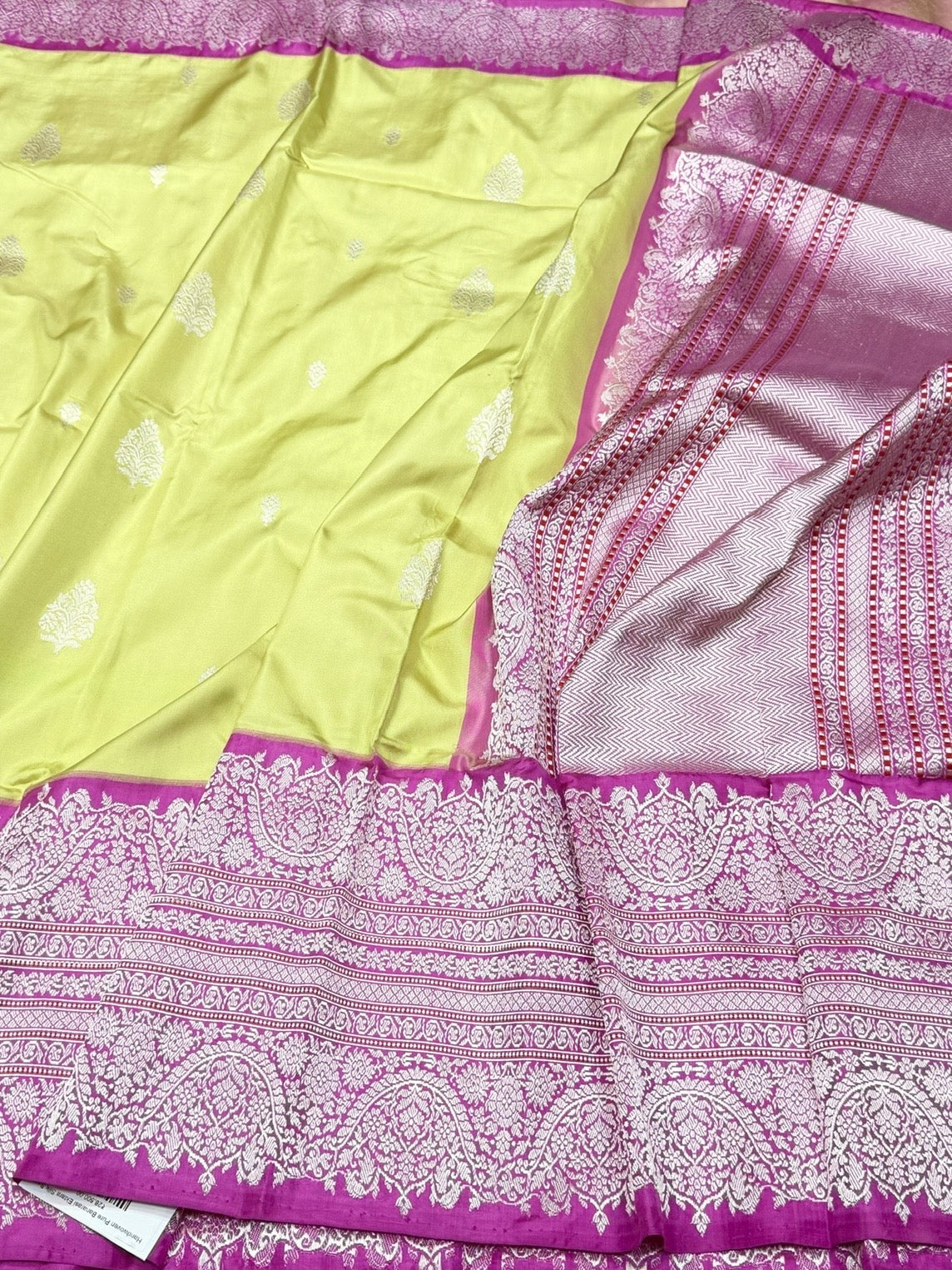 Pista Green Handwoven Pure Banarasi Ektara Silk Saree