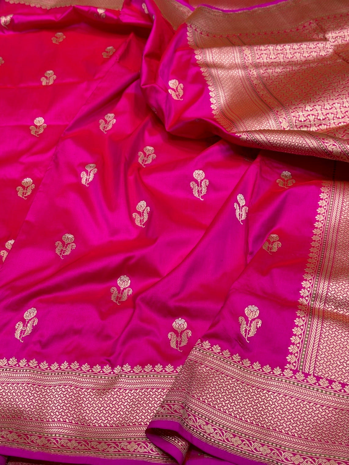 Rani Pink Handwoven Pure Banarasi Silk Saree