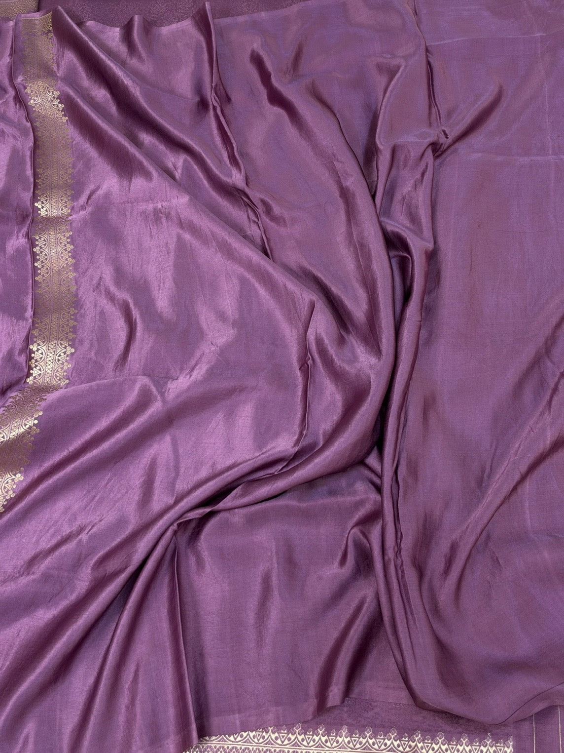 Deep Mauve Handwoven Pure Banarasi Mashru Satin Silk Saree