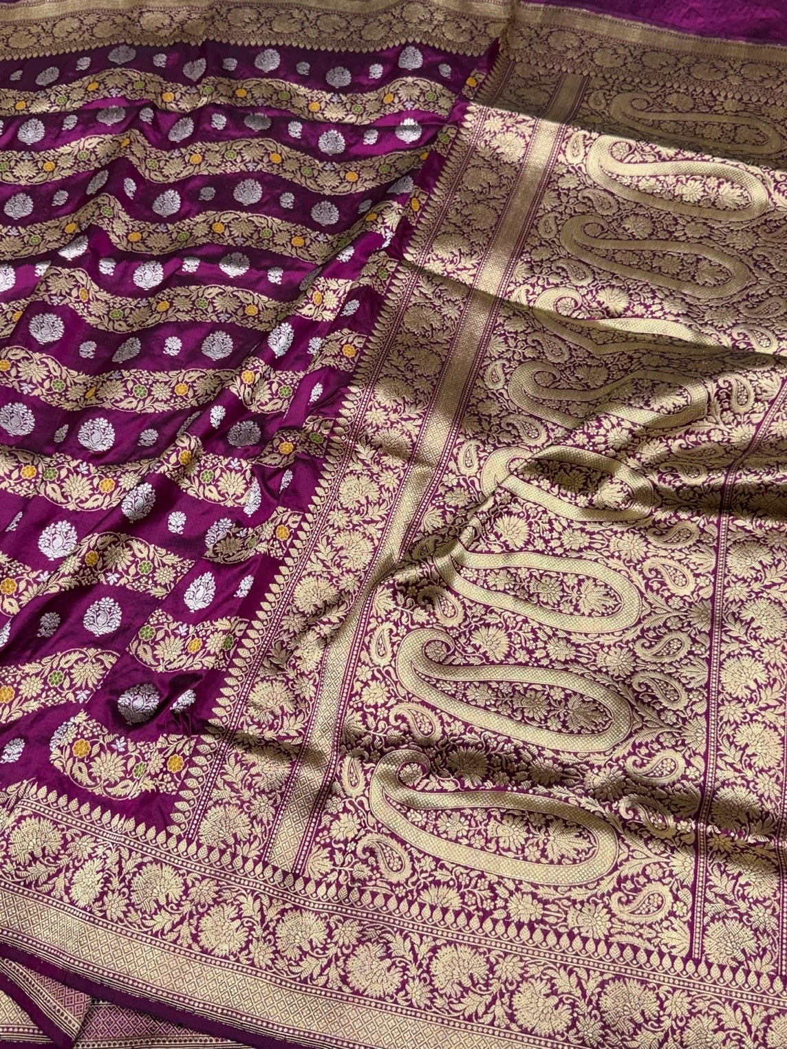Magenta Handwoven Pure Banarasi Silk Saree