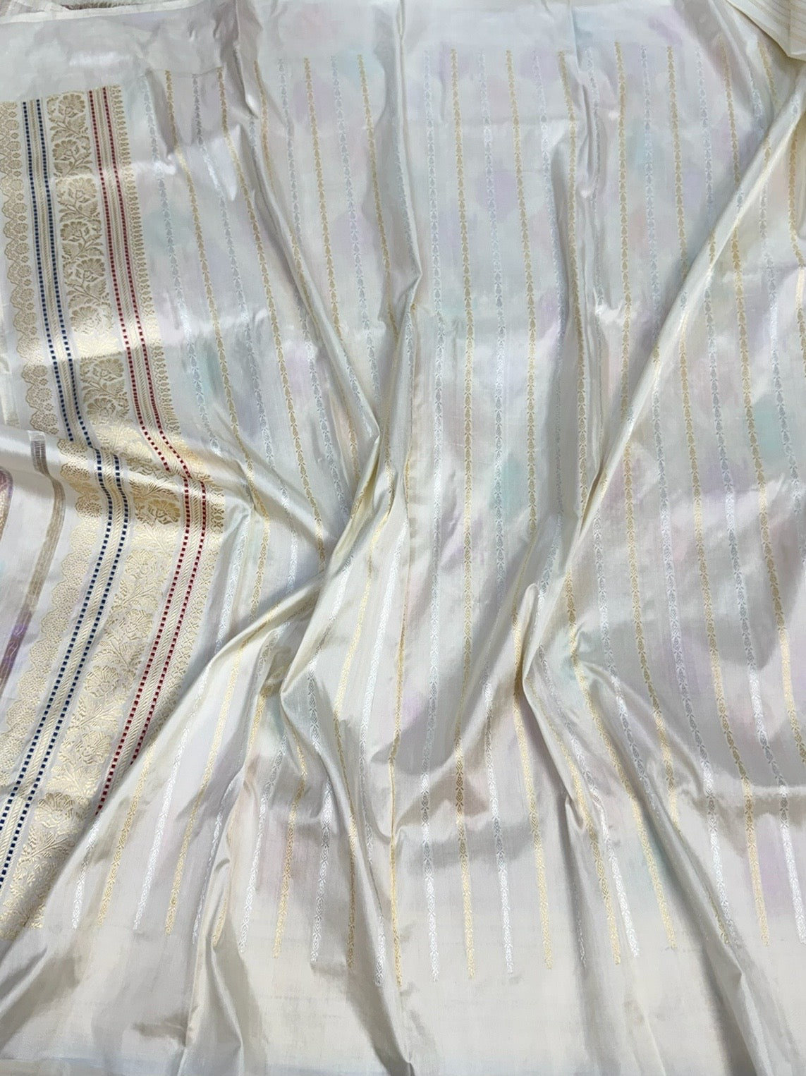 Ivory Handwoven Pure Banarasi Rangkaat Silk Saree – Pure Katan Silk