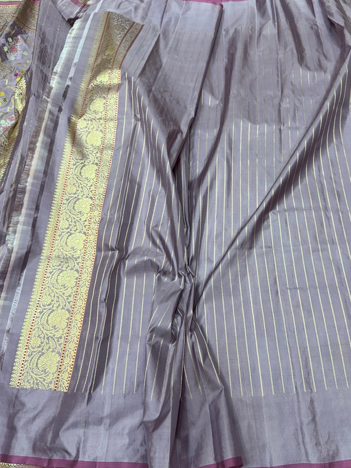 Dusty Lavender Handwoven Pure Banarasi Silk Saree