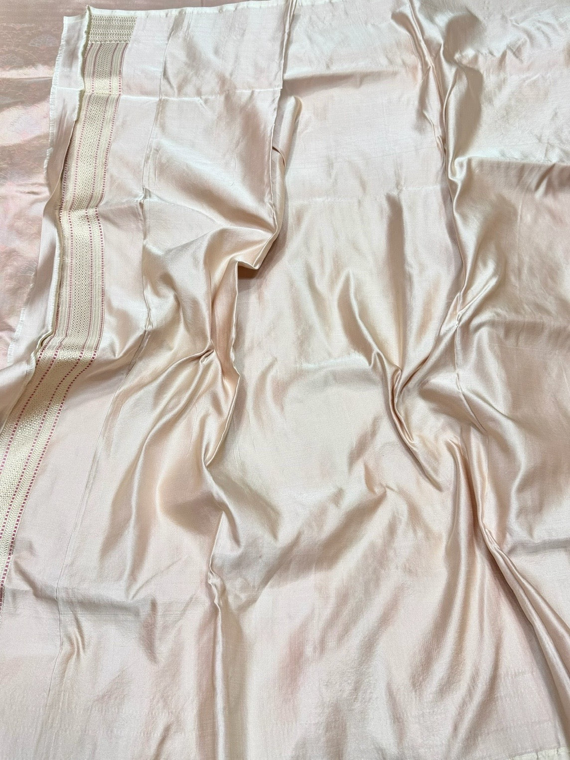 Mauve Handwoven Pure Banarasi Satin Tanchoi Silk Saree