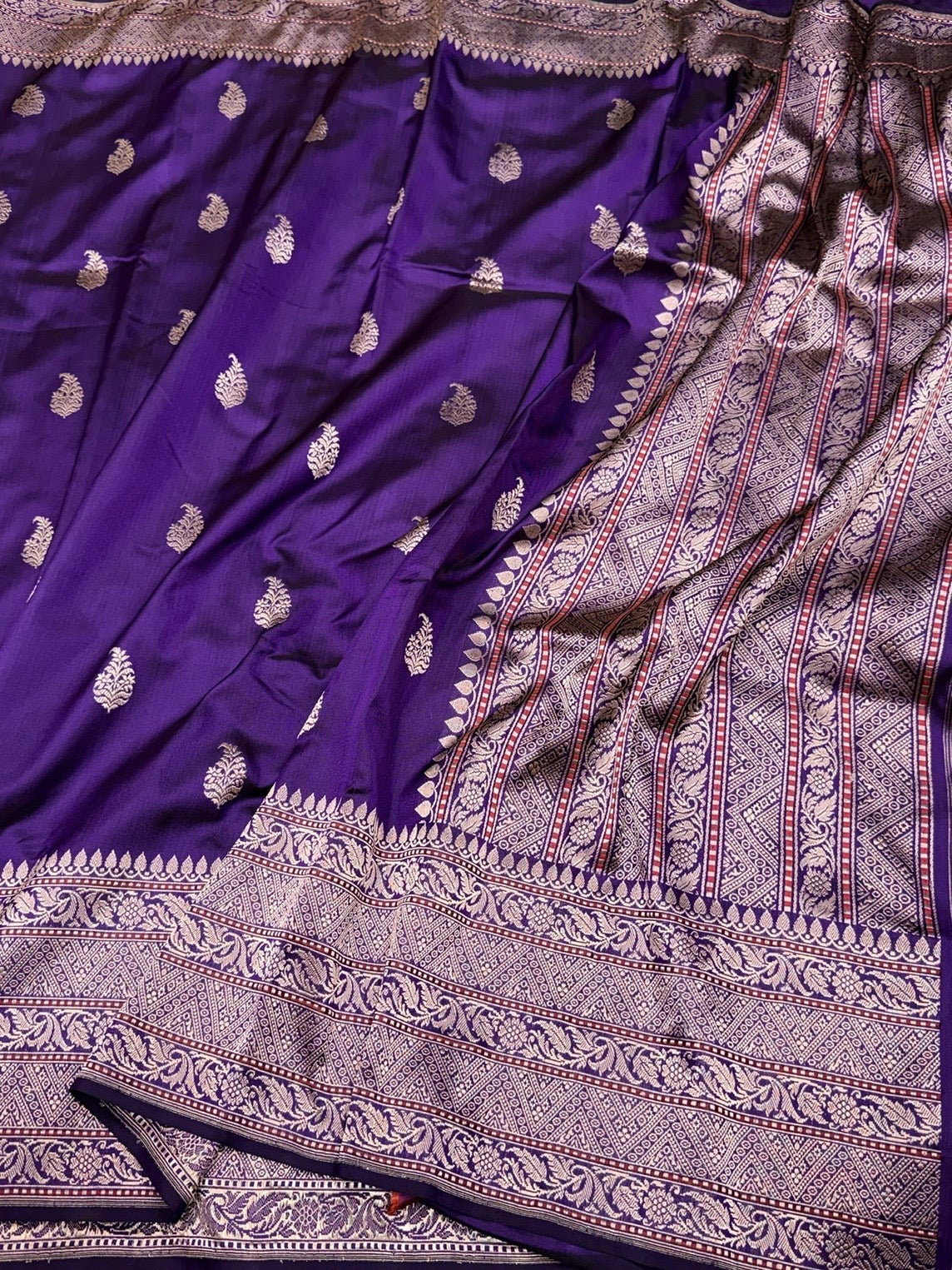 Purple Handwoven Pure Banarasi Ektara Silk Saree