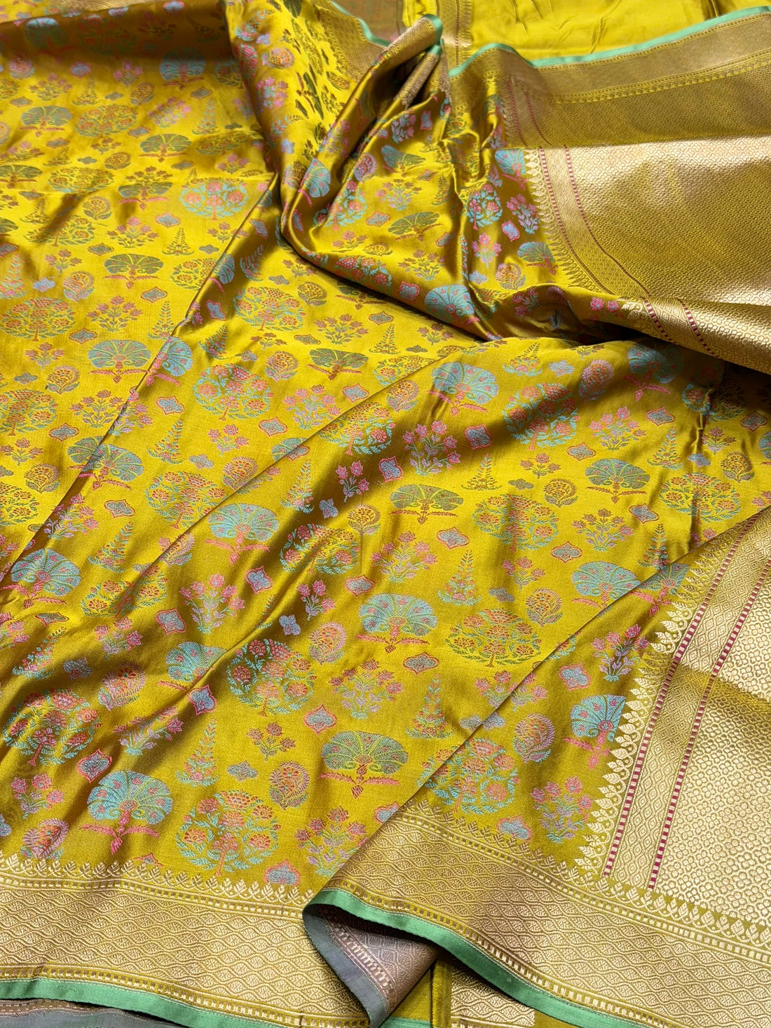 Mehndi Yellow Handwoven Pure Banarasi Satin Tanchoi Silk Saree – Kadwa Weave | Authentic Banaras Handloom