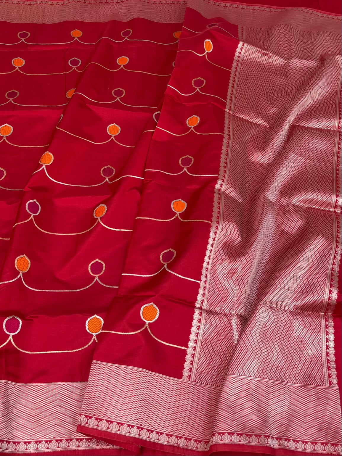 Red Handwoven Pure Banarasi Katan Silk Saree