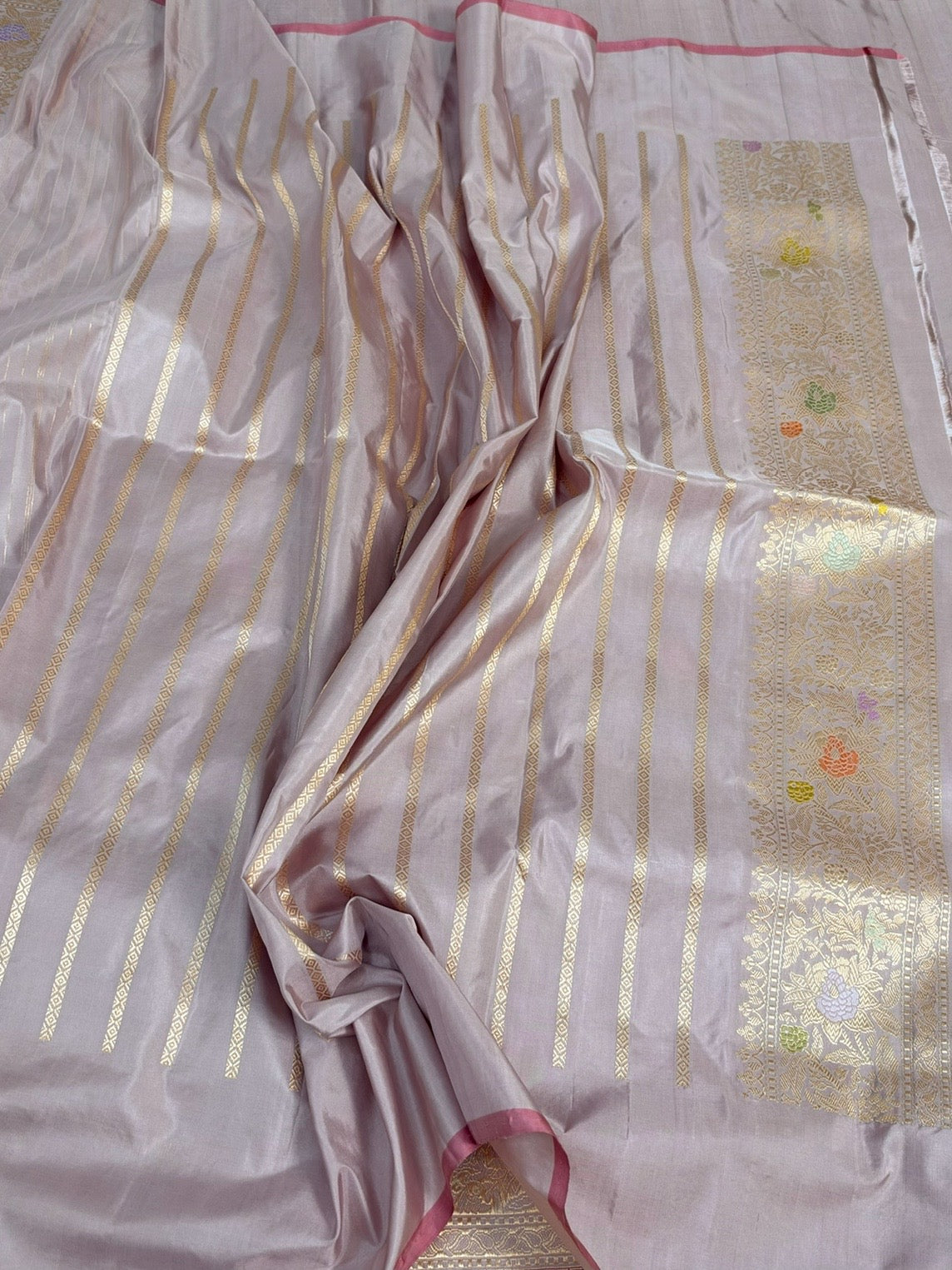 Mauve Handwoven Pure Katan Silk Banarasi Saree