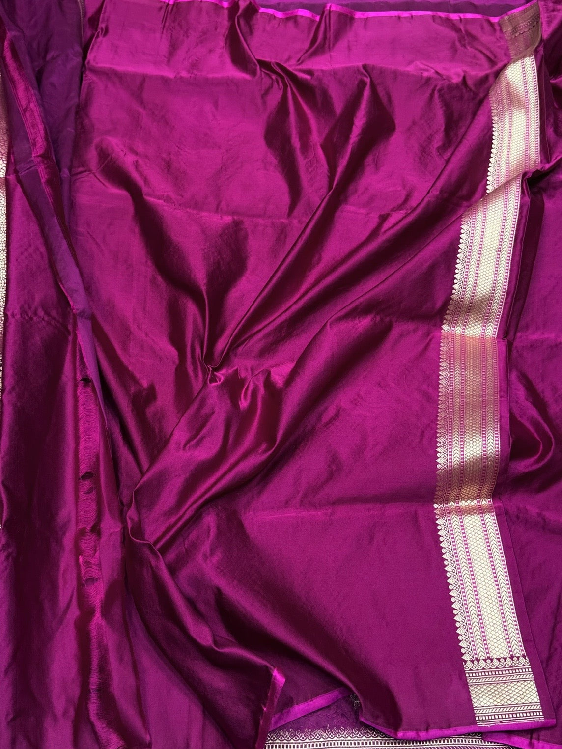 Magenta Pink Handwoven Pure Banarasi Satin Tanchoi Silk Saree – Kadwa Weave | Authentic Banaras Handloom
