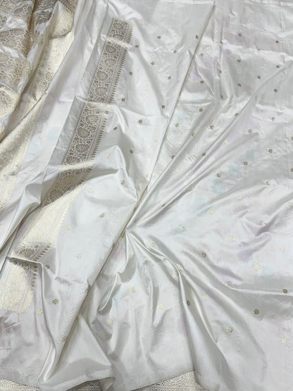 White Handwoven Pure Banarasi Silk Saree – Kadwa Weave in 100% Katan Mulberry Silk