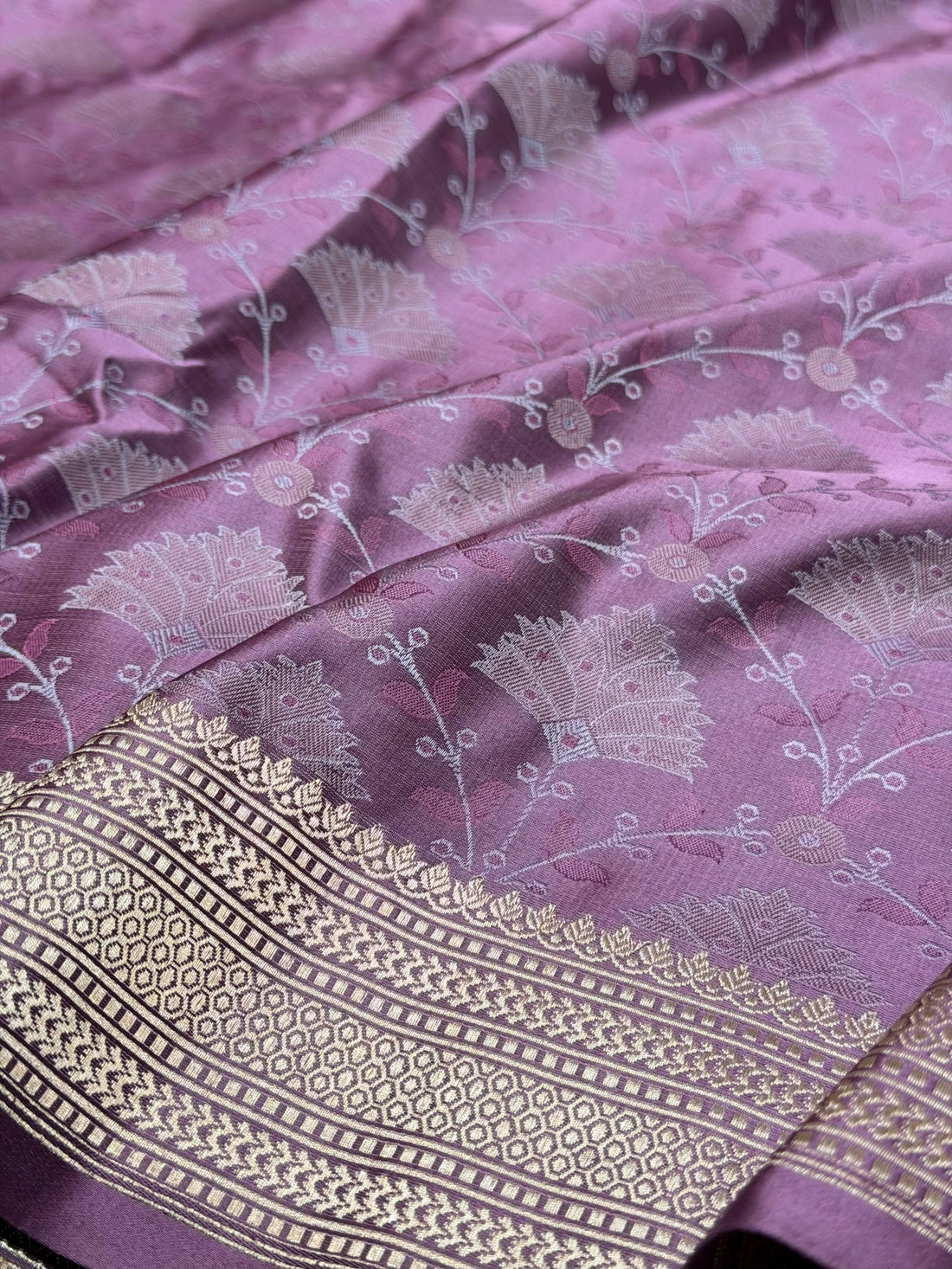 Lavender Handwoven Pure Banarasi Satin Tanchoi Silk Saree – 100% Pure Satin Silk, Intricate Kadwa Weave