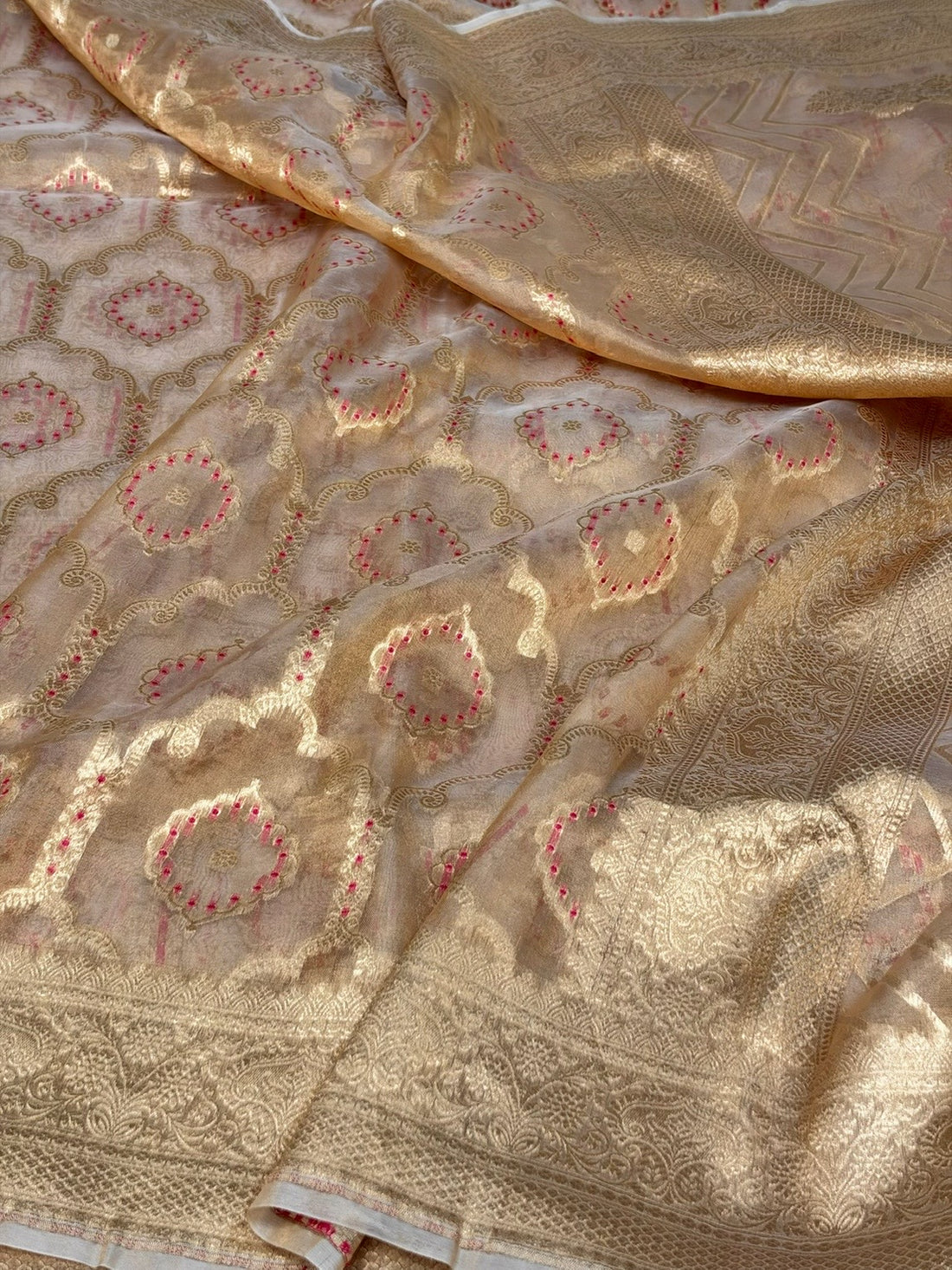 Champagne Gold Pure Banarasi Tissue Silk Saree | Pure Kora Tissue | Cutwork Technique | Lightweight Banarasi Saree