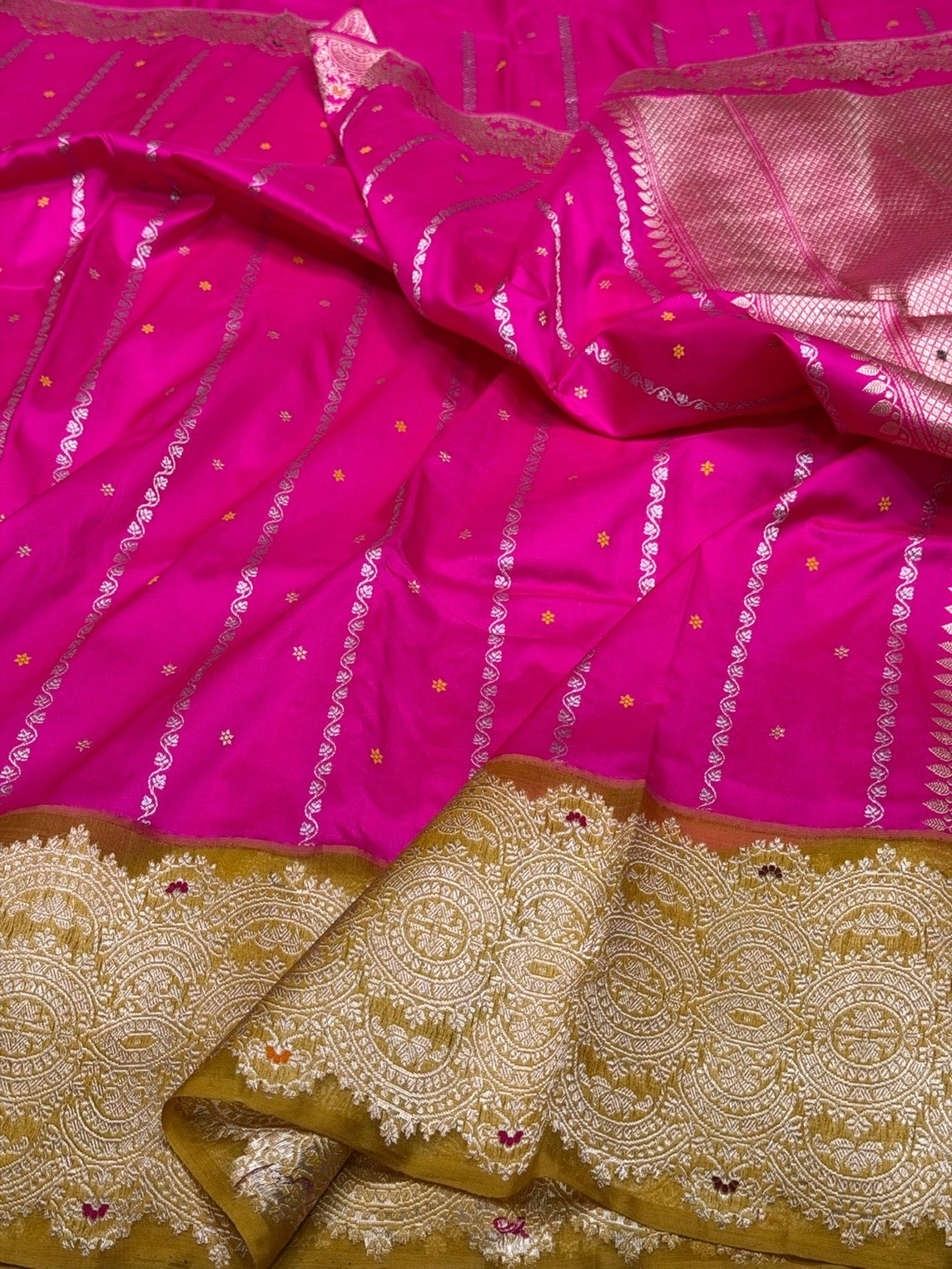 Rani Pink Handwoven Pure Banarasi Silk Saree in Kadwa Weave – Katan Silk with Skirt Pattern Design