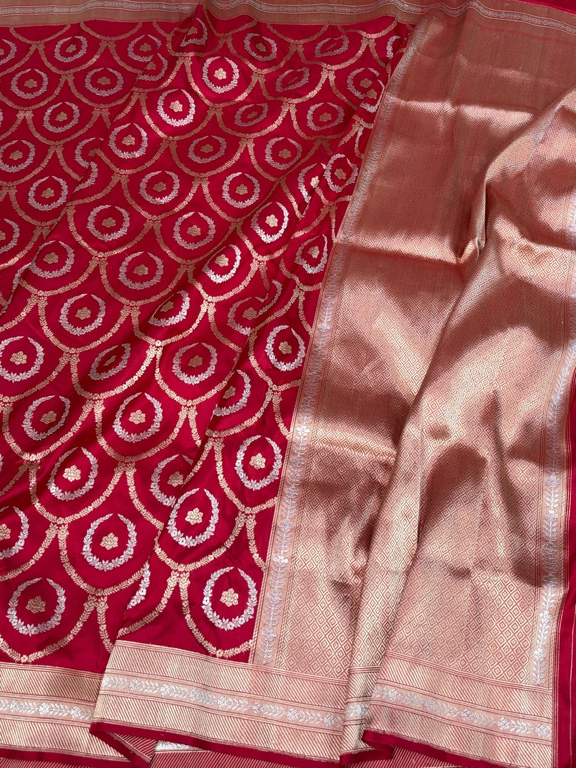 Red Handwoven Banarasi Pure Katan Silk Saree