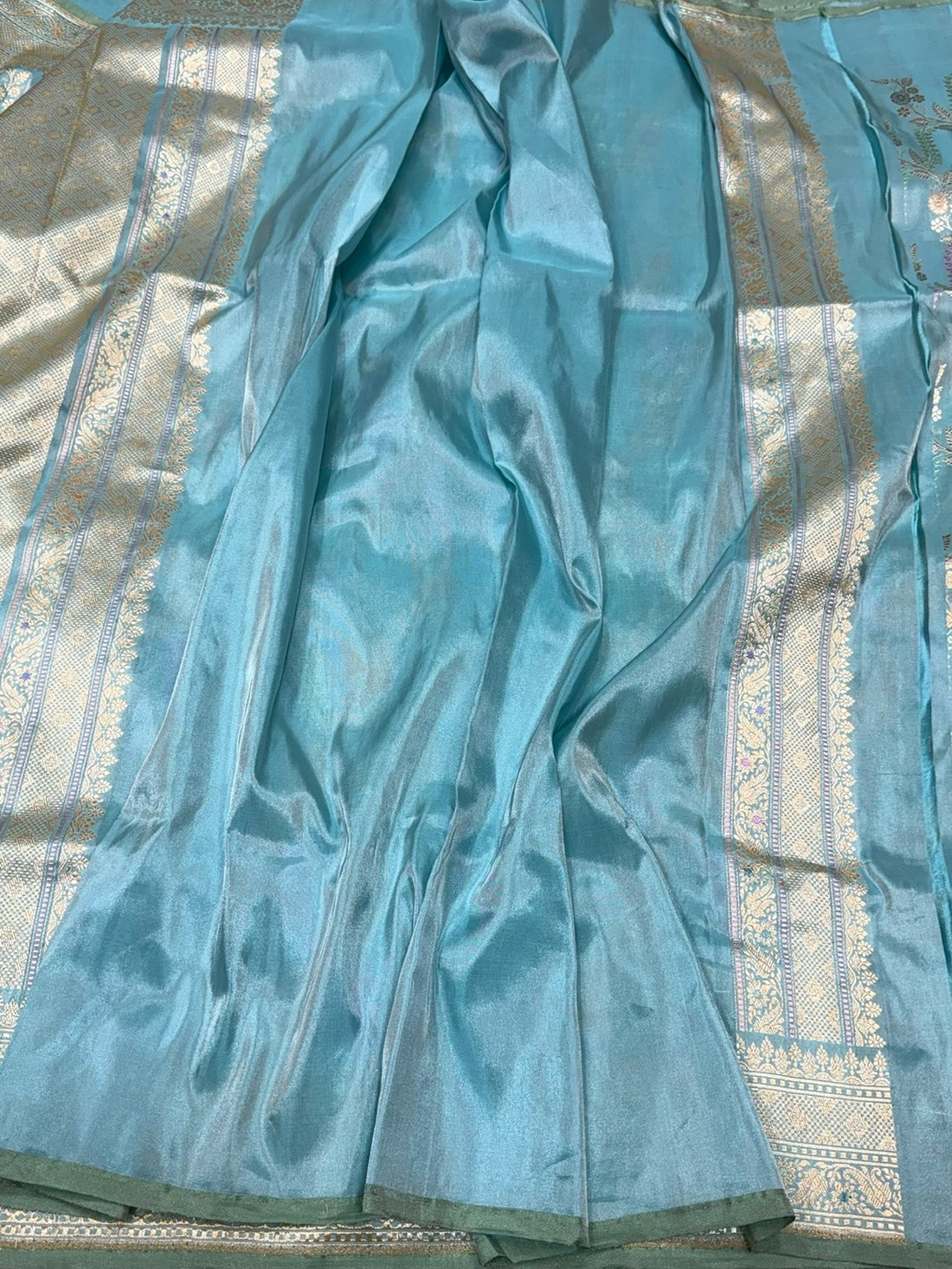 Sky Blue Handwoven Pure Banarasi Tissue Silk Saree – Kadwa Weave in 100% Tissue Silk