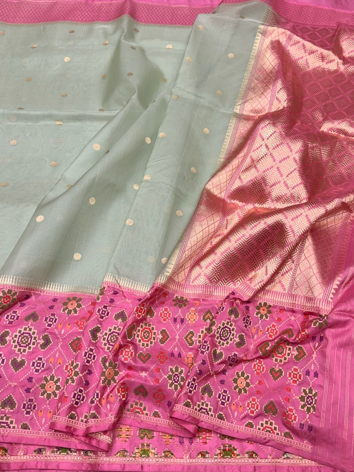 Pista / Gajiri Pink Handwoven Pure Organza Silk Saree