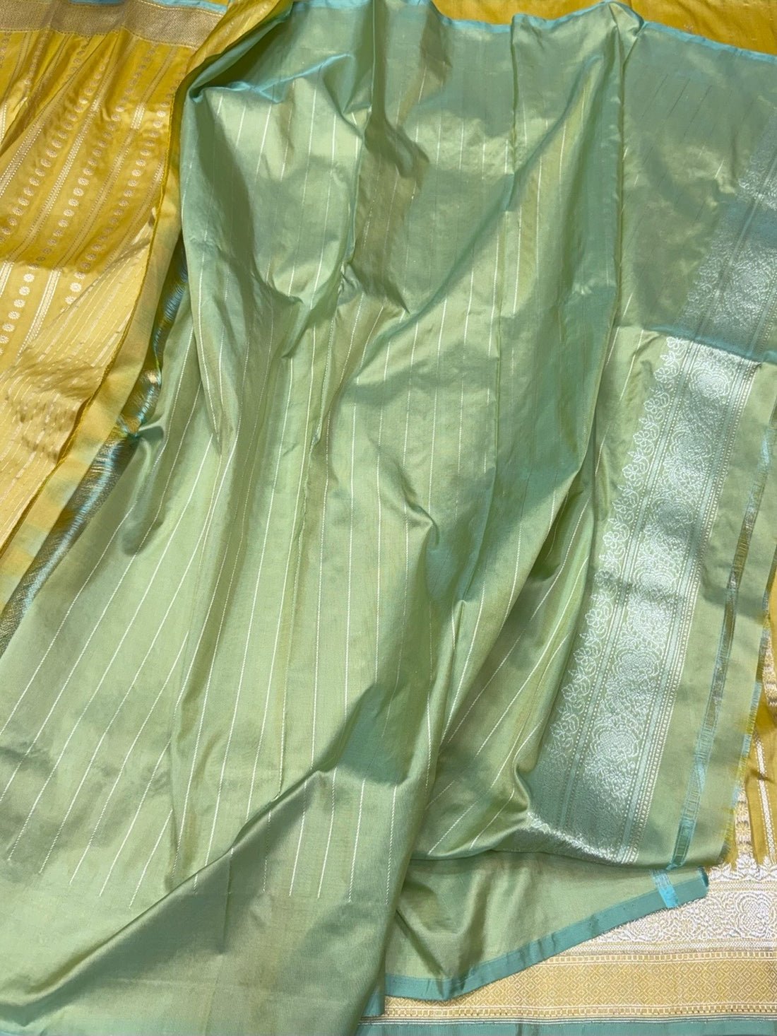 Yellow Handwoven Pure Banarasi Silk Saree