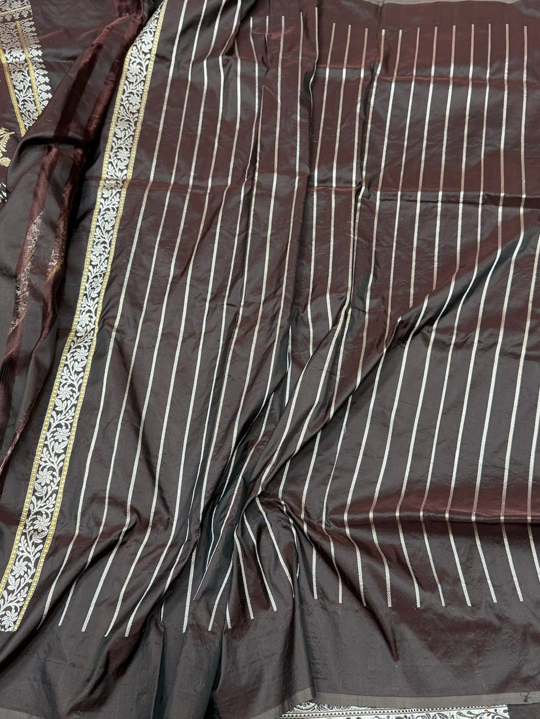 Coffee Brown Handwoven Pure Banarasi Silk Saree – Kadwa Weave, Pure Katan-Mulberry Silk