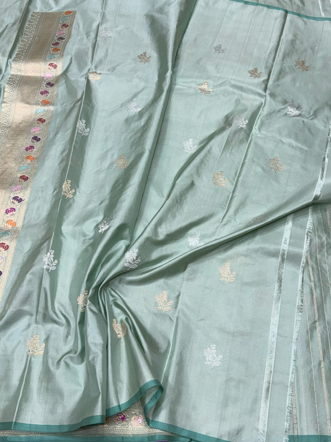 Pista Green Handwoven Pure Banarasi Silk Saree