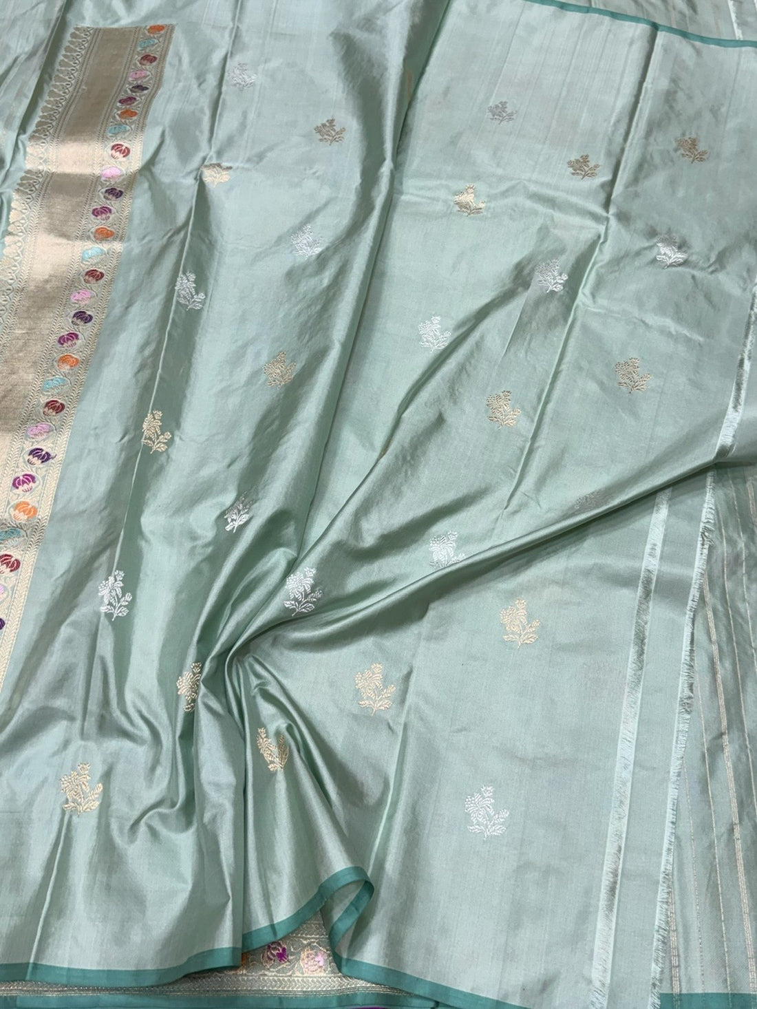 Pista Green Handwoven Pure Banarasi Silk Saree