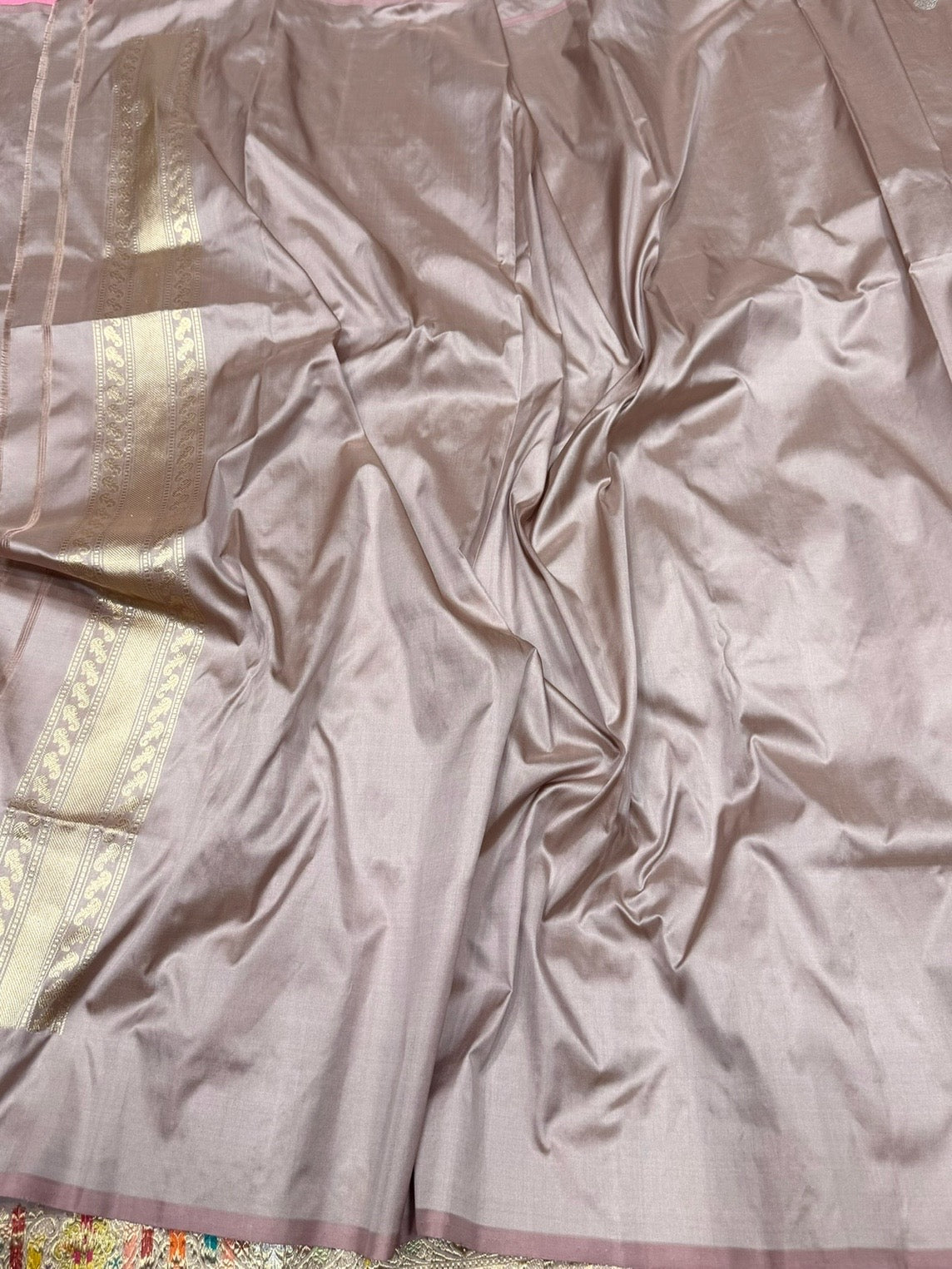 Lilac Handwoven Pure Banarasi Silk Saree