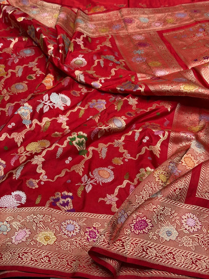 Red Handwoven Pure Banarasi Silk Saree in Kadwa Weave