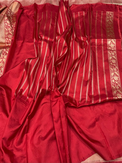 Cream /Red Handwoven Pure Banarasi Ektara Silk Saree