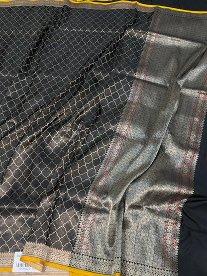 Black Handwoven Pure Banarasi Satin Tanchoi Silk Saree