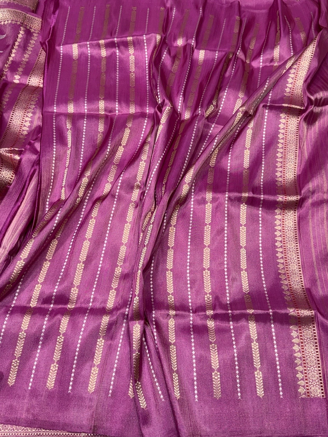 Magenta Pink Handwoven Pure Banarasi Ektara Tissue Saree