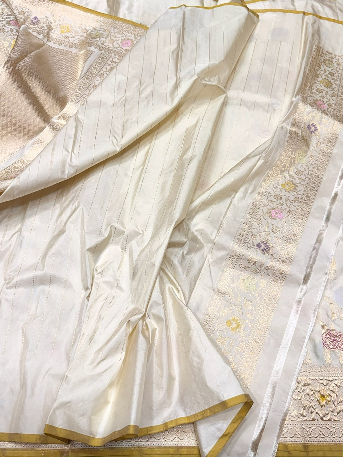 Ivory Handwoven Pure Banarasi Silk Saree – Luxury Kadwa Handloom Wedding &amp; Festive Saree