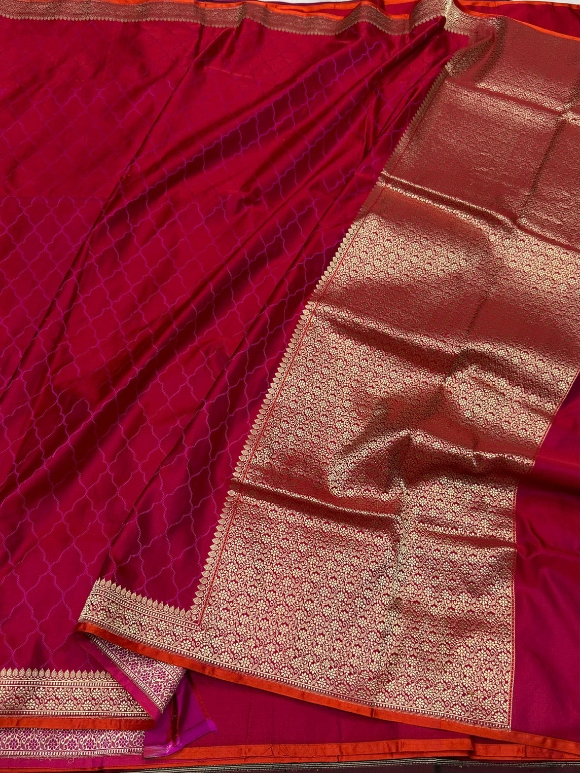 Red Handwoven Pure Banarasi Satin Tanchoi Silk Saree