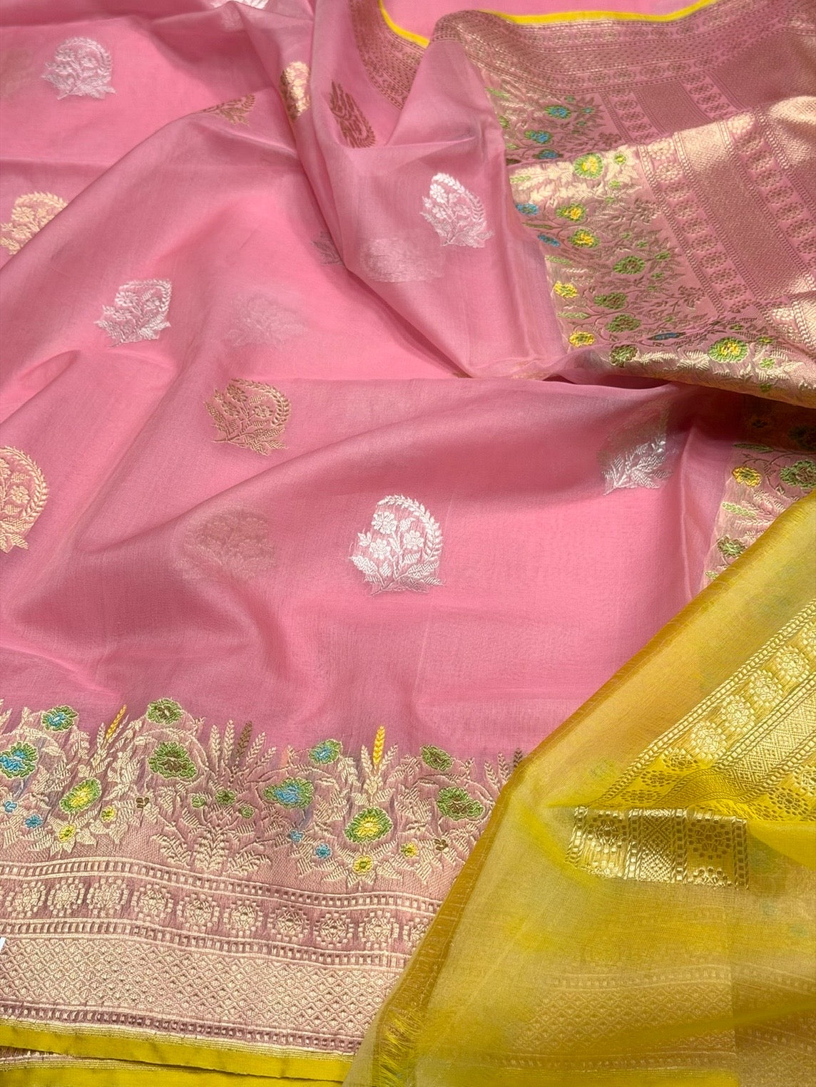 Pink Handwoven Pure Organza Silk Saree
