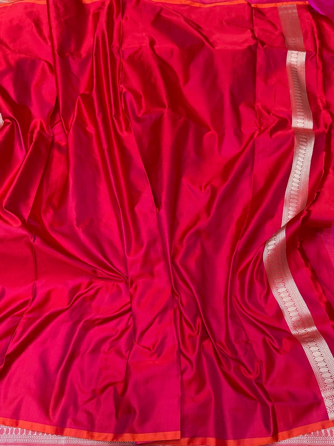 Red Handwoven Pure Banarasi Satin Tanchoi Silk Saree – Kadwa Weave | Authentic Banaras Handloom