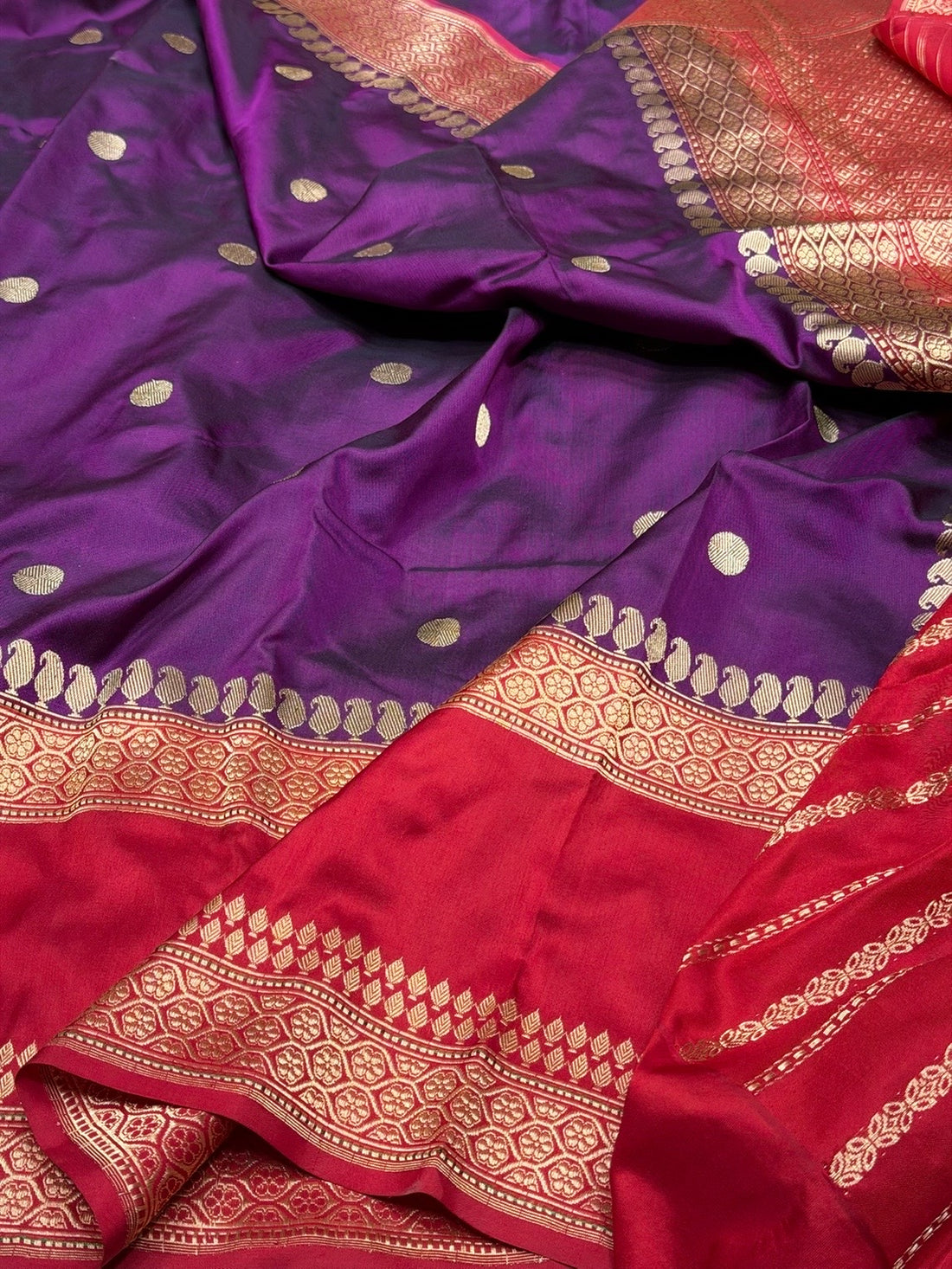 Magenta Handwoven Pure Banarasi Ektara Silk Saree in Kadwa Weave – 100% Pure Mulberry Silk