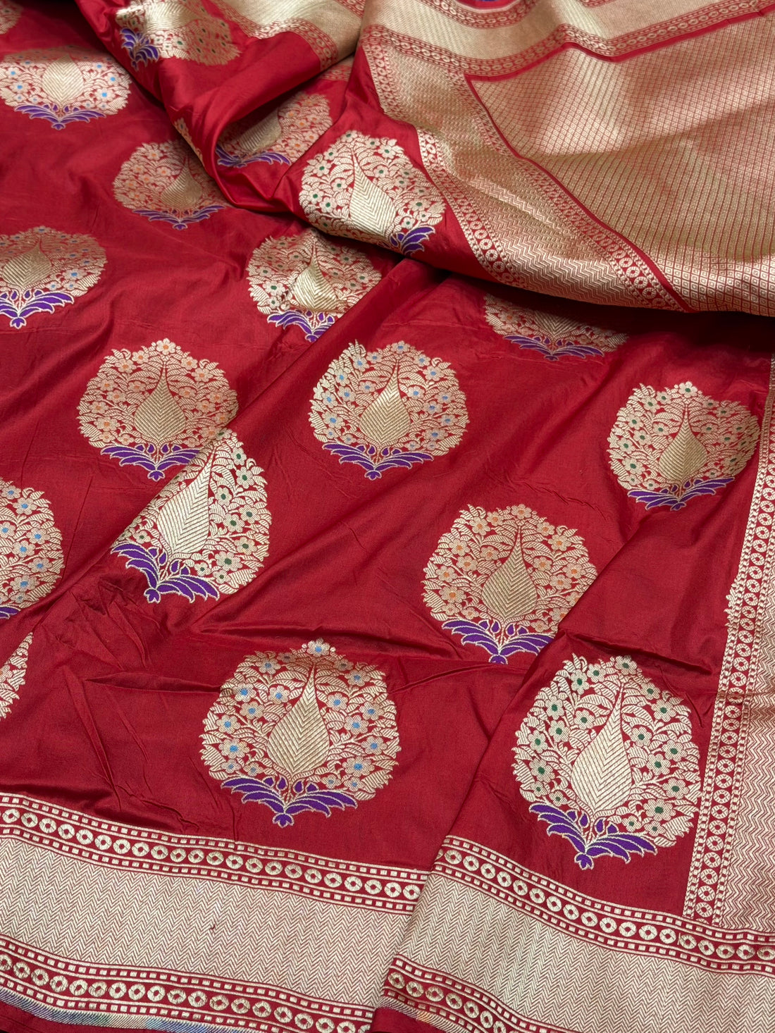 Red Banarasi Tilfi Minakari Pure Katan Silk Saree | Pure Silk | Minakari Work | Cutwork Technique | Banarasi Katan Silk Saree