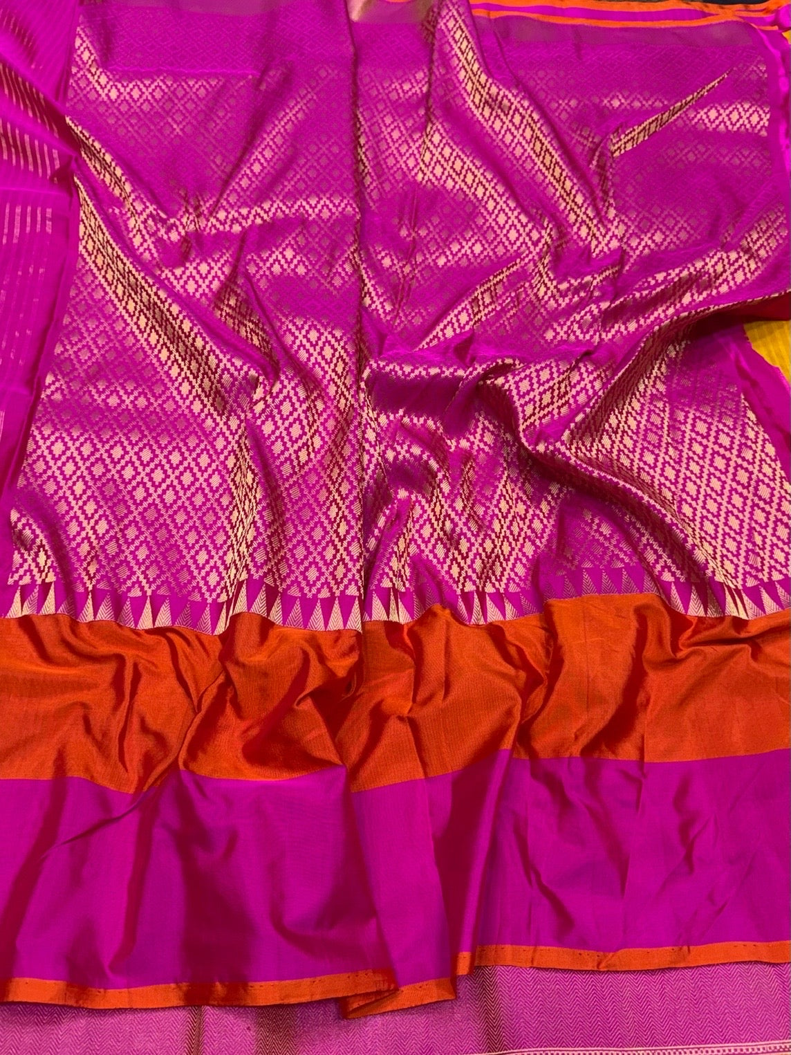 Yellow Handwoven Pure Banarasi Ektara Silk Saree
