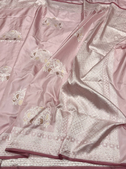 Powder Pink Handwoven Pure Banarasi Ektara Silk Saree – Luxury Kadwa Weave