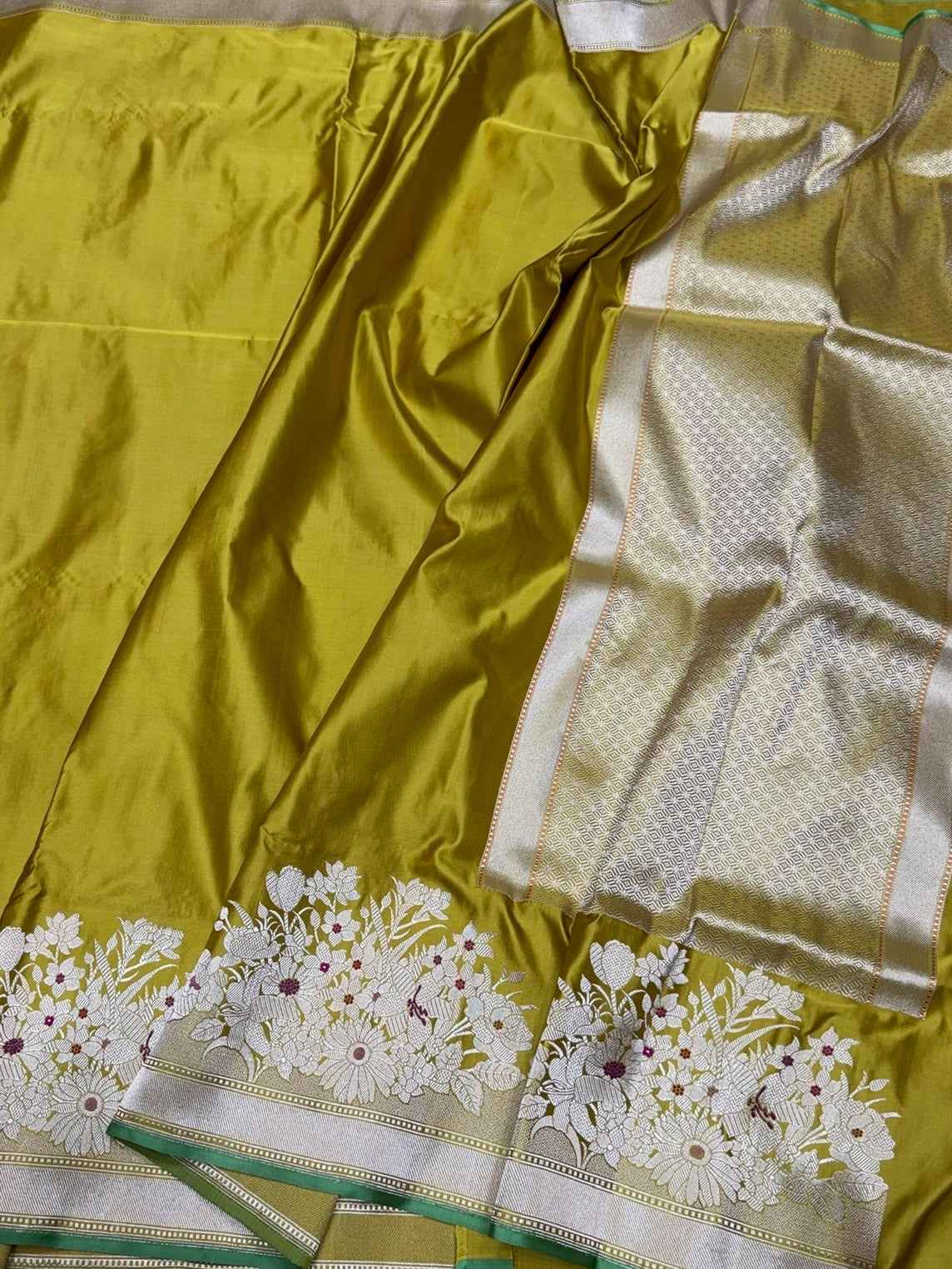 Mehndi Yellow Handwoven Pure Banarasi Satin Silk Saree