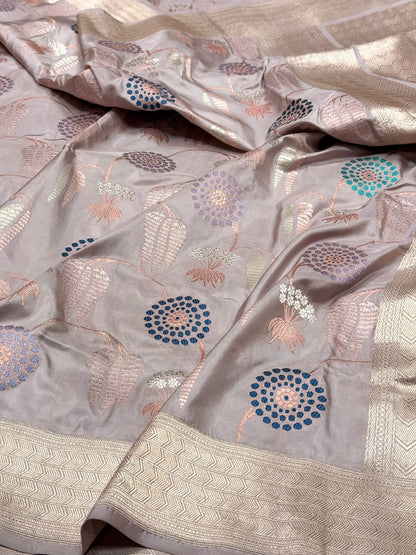 Lilac Handwoven Pure Banarasi Silk Saree