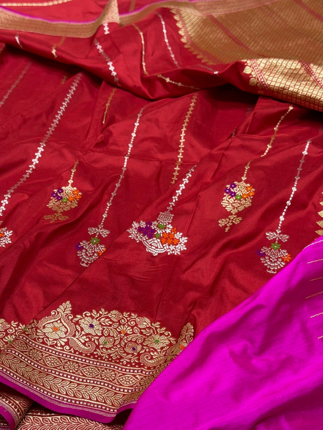 Red Handwoven Pure Banarasi Silk Saree