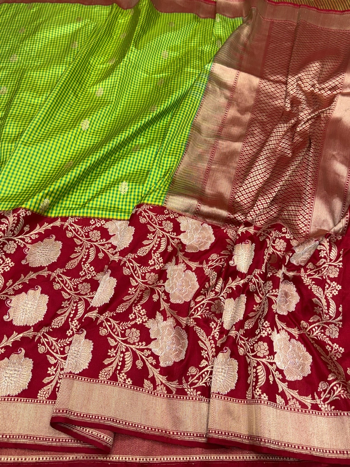 Parrot Green Handwoven Pure Banarasi Ektara Silk Saree