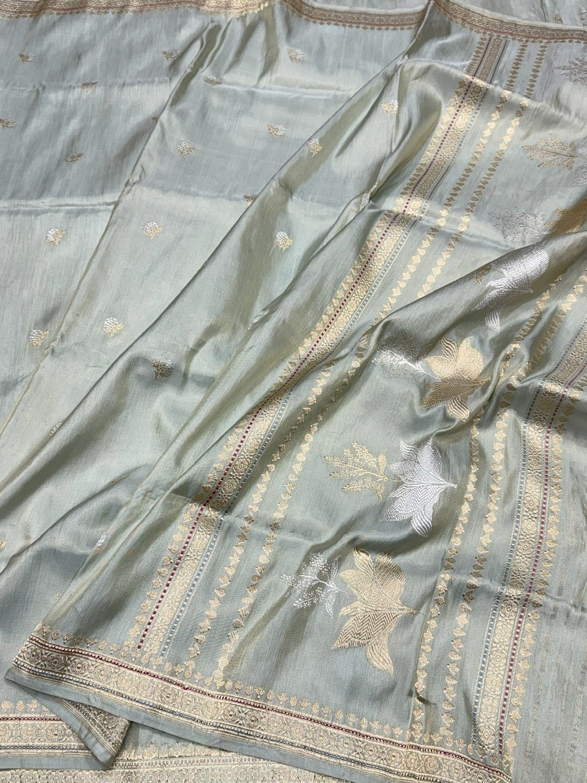 Ash Grey Handwoven Pure Banarasi Ektara Tissue Saree