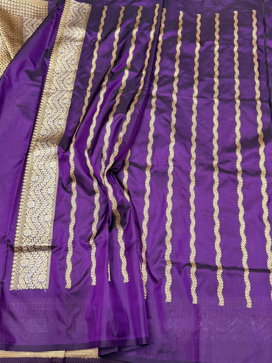 Purple Handwoven Pure Banarasi Saree in Katan Silk – Traditional Checks Weave