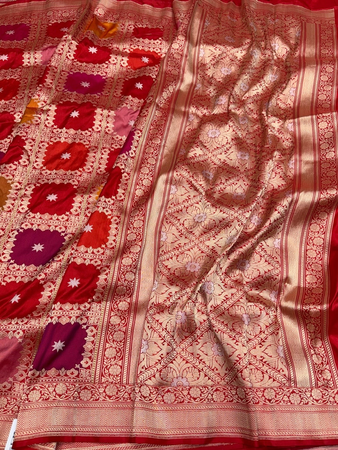 Red Handwoven Pure Banarasi Rangkaat Silk Saree