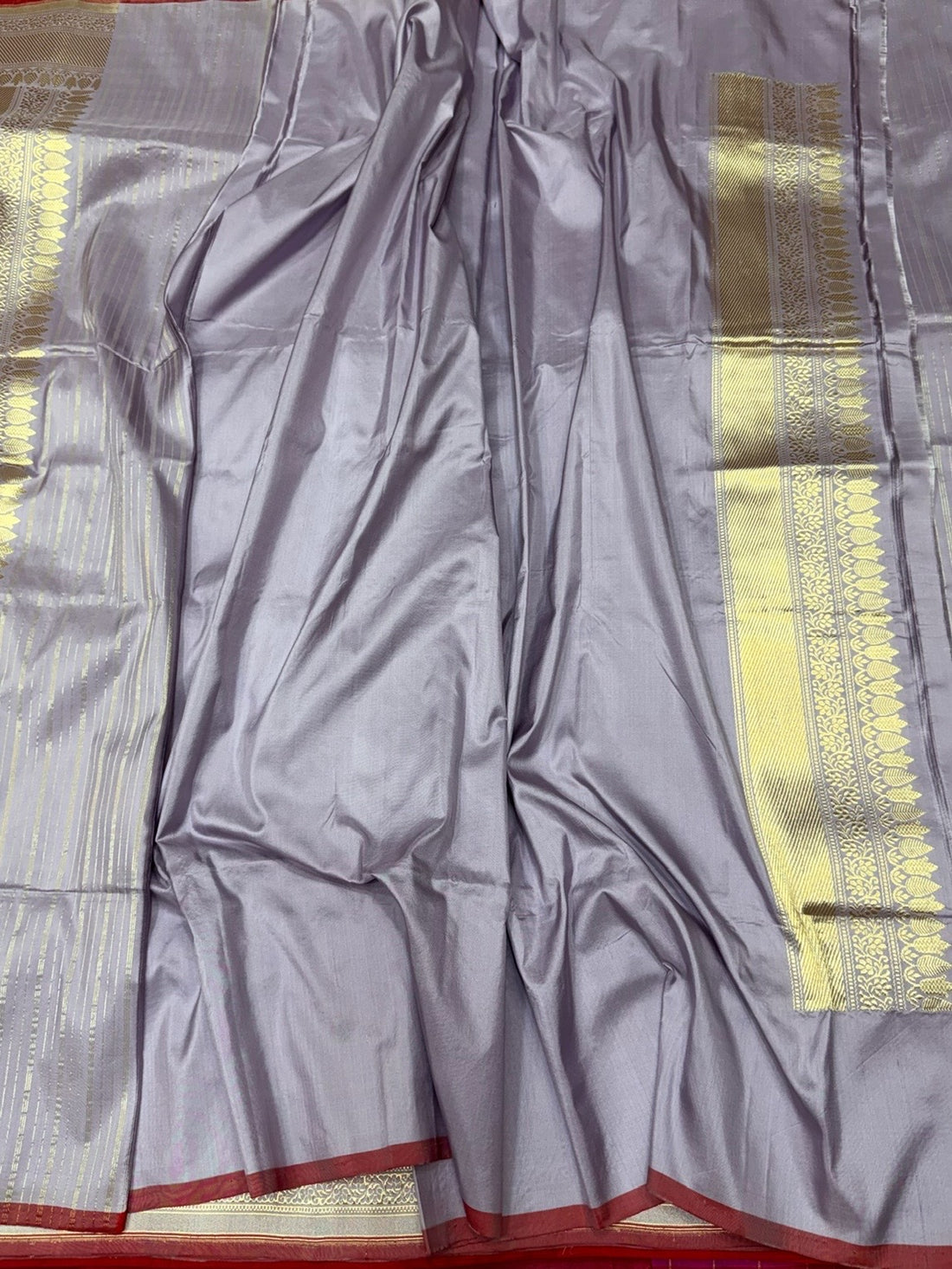 Dusty Lavender Handwoven Pure Banarasi Silk Saree