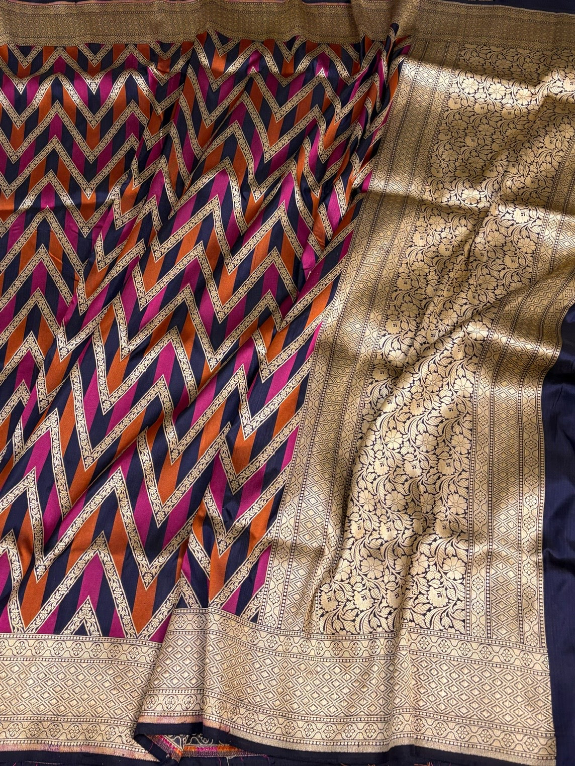 Navy Blue Rangkaat Banarasi Pure Katan Silk Saree